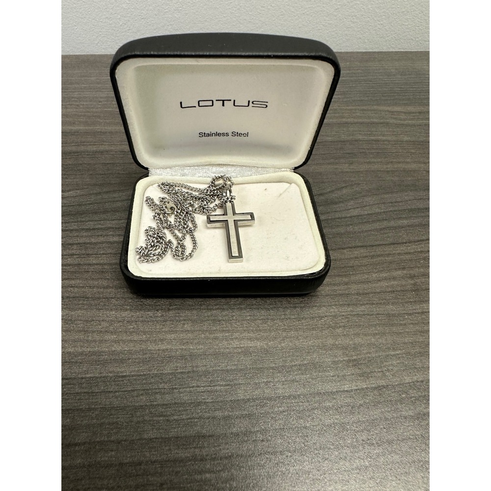 Lotus Mens Stainless Steel Cross Pendant Necklace Silver Tone Curb Chain Boxed
